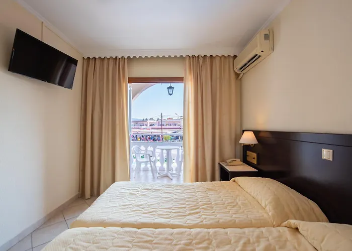 Ξενοδοχείο Aphrodite Corfu 3*