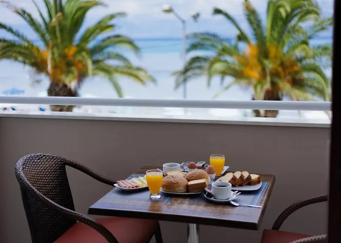Ξενοδοχείο Aphrodite Corfu 3*